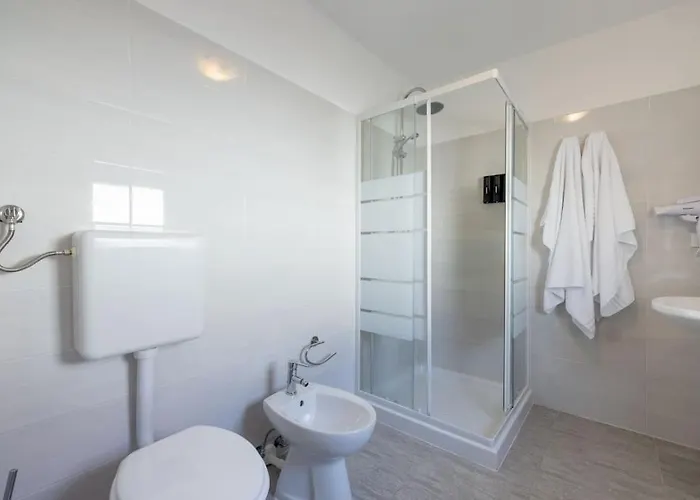 Appartement Casa Gemelli - Metro Per Il Centro Di - *