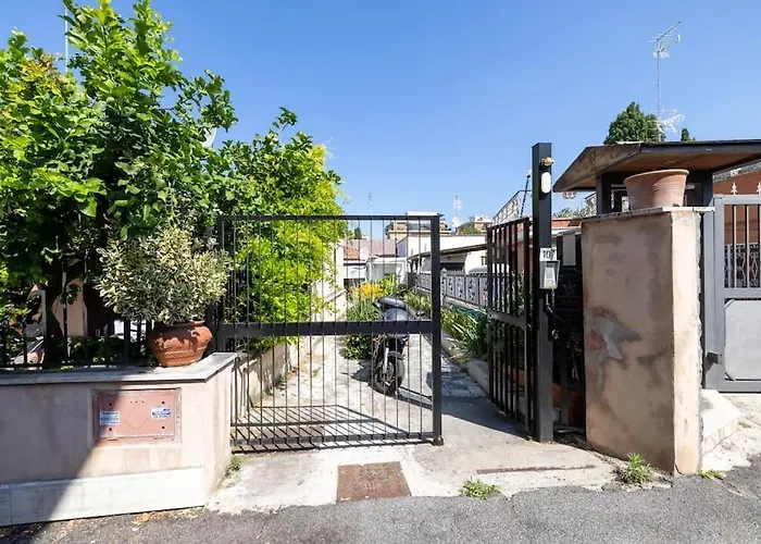 Appartement Casa Gemelli - Metro Per Il Centro Di - Rome